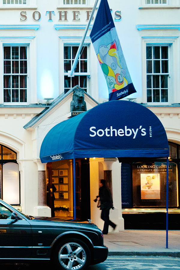 Das legendäre Auktionshaus Sotheby's in London. Die Weinversteigerung findet in New York statt