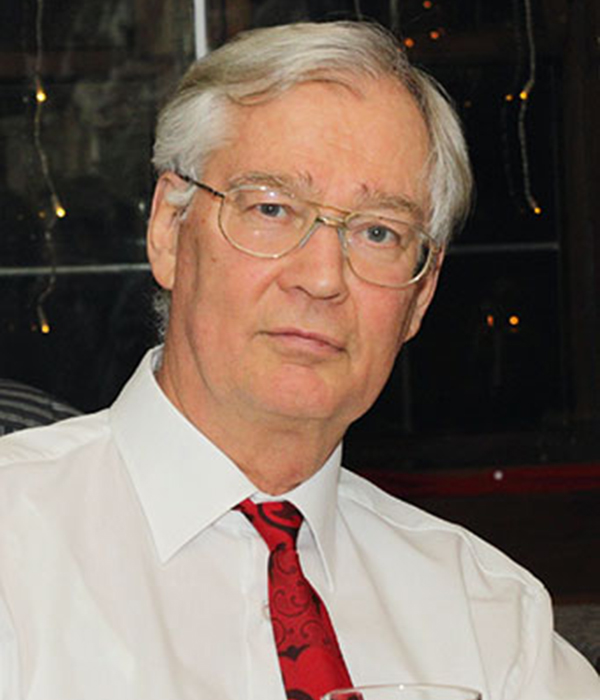 Juror Dr. Ulrich Schoeler